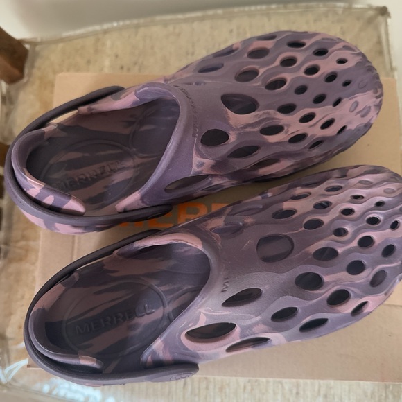 SOLD ON ANOTHER APP- Merrell Hydro Mocs 🌊🩴 - Picture 4 of 6
